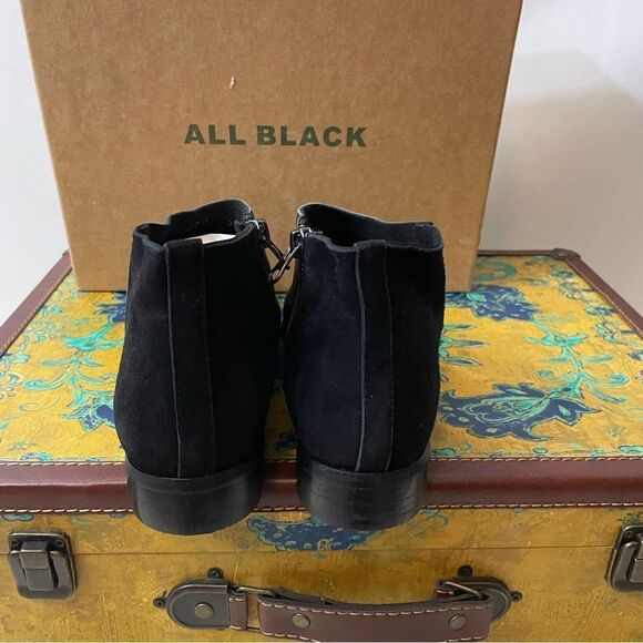 All Black Sleek Mix Leather Booties Boots Size 35 or 5 - Picture 4 of 7